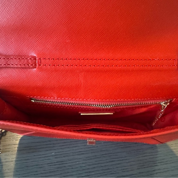 Tory Burch Bright Red Envelope Clutch with Gold Logo - Picture 3 of 3